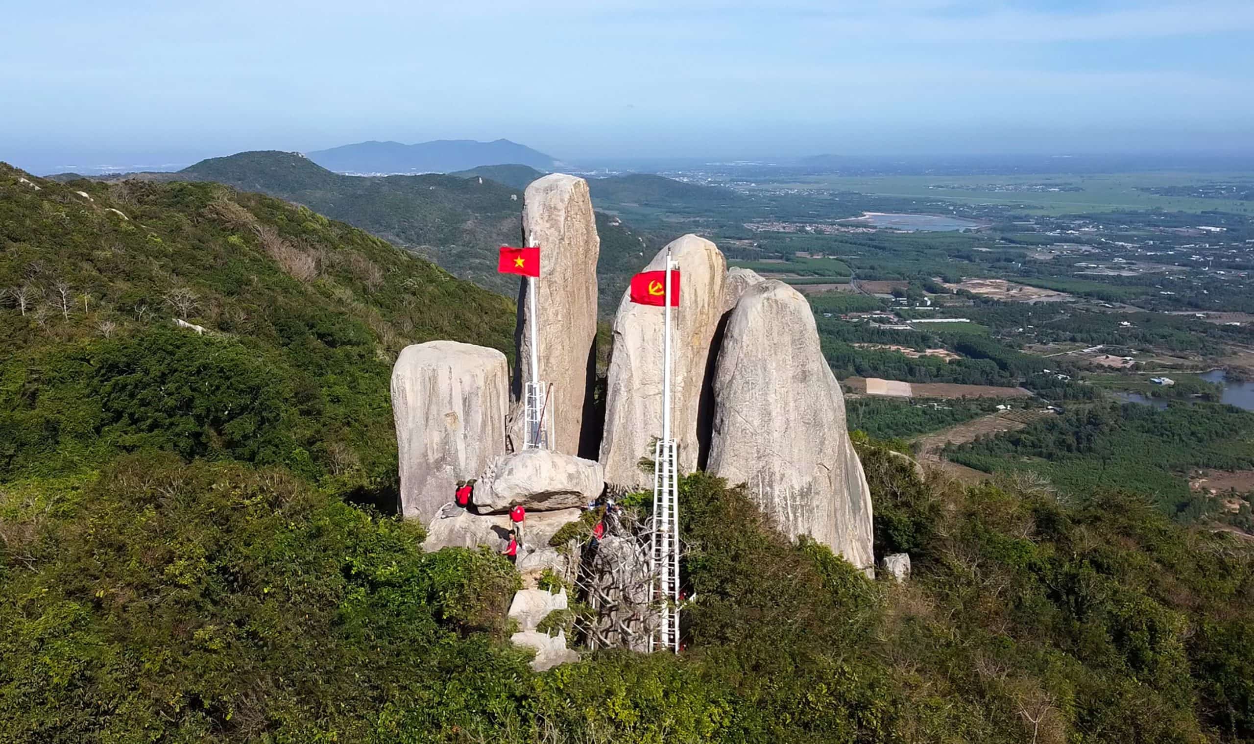 Tour Vũng Tàu 2 Ngày 1 Đêm - Đặt Xe Đi Tour Giá Rẻ