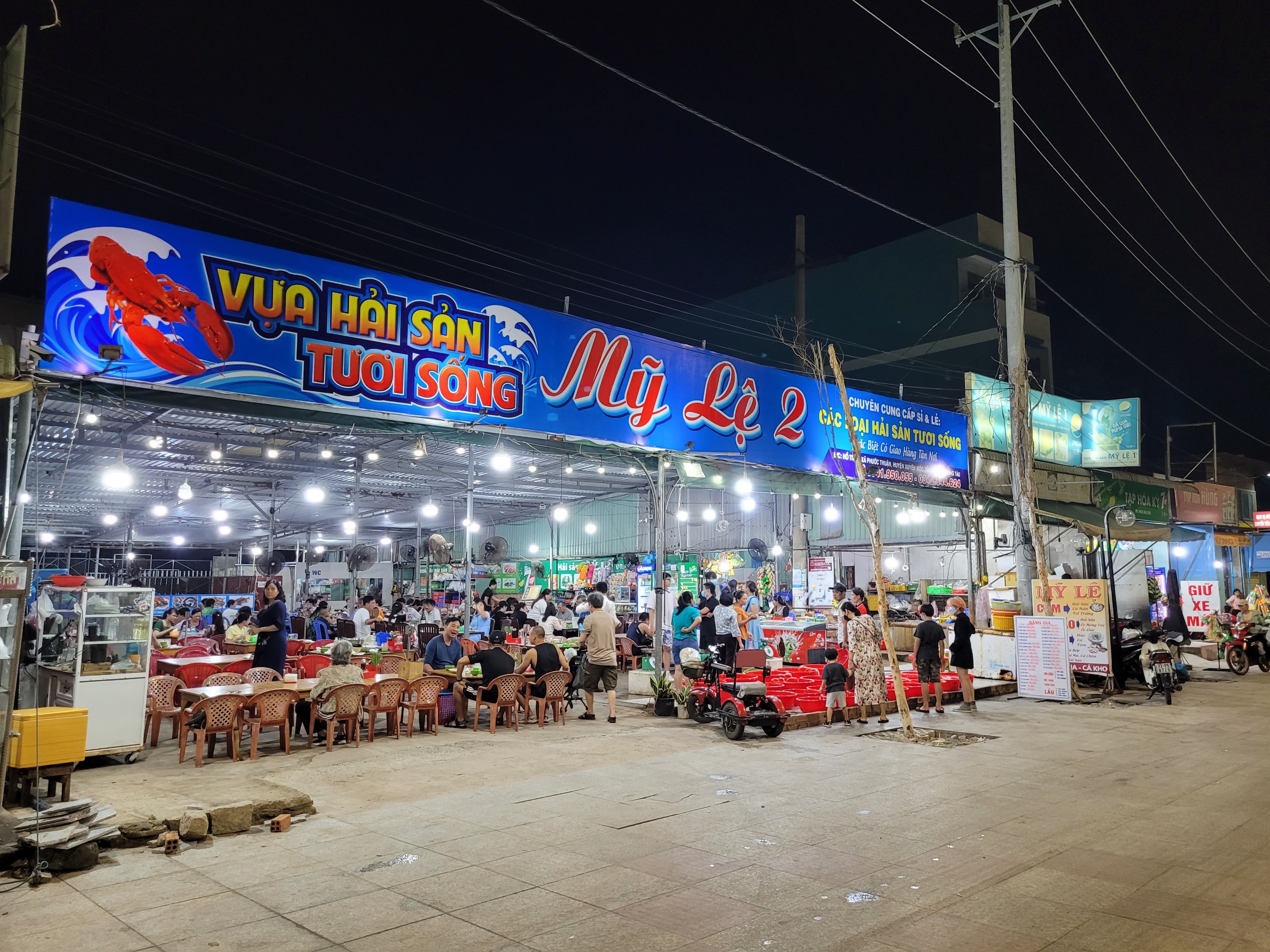 Khám Phá Những Chợ Hải Sản Hồ Tràm Tươi Ngon - Giá Rẻ
