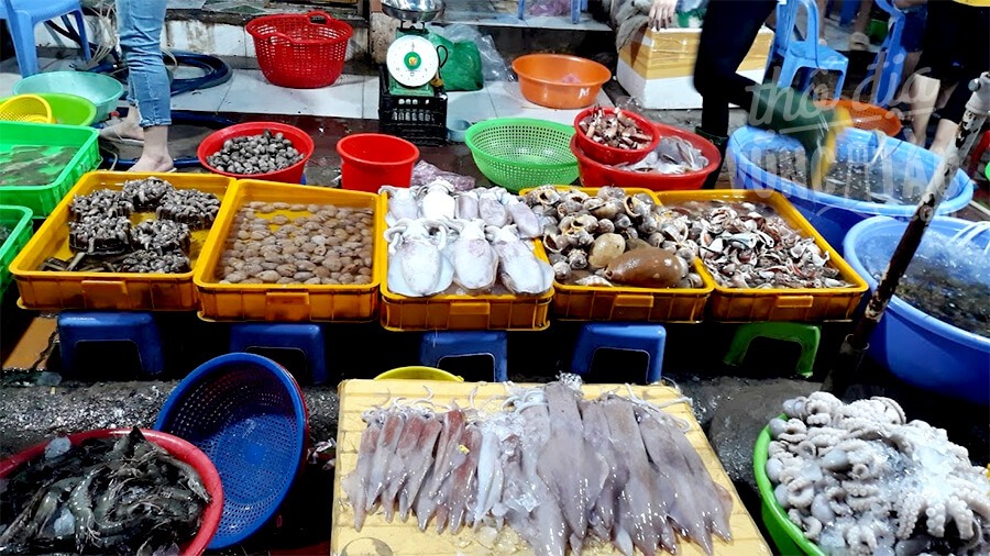 Khám Phá Những Chợ Hải Sản Hồ Tràm Tươi Ngon - Giá Rẻ