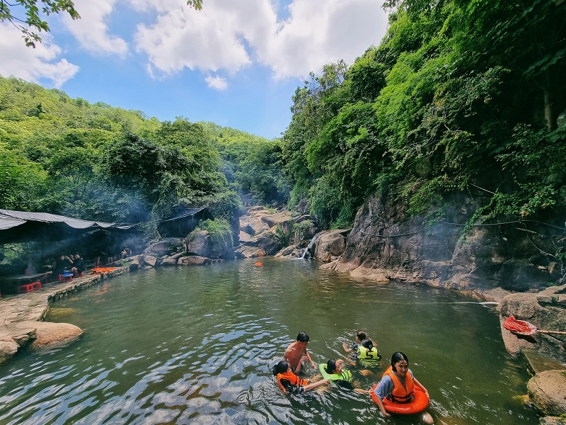 Du Lịch Suối Đá Vũng Tàu - Vẻ Đẹp Tiên Cảnh Trong Môi Trường Tự Nhiên - Các Điểm Du Lịch Sinh Thái Vũng Tàu Đáng Trải Nghiệm