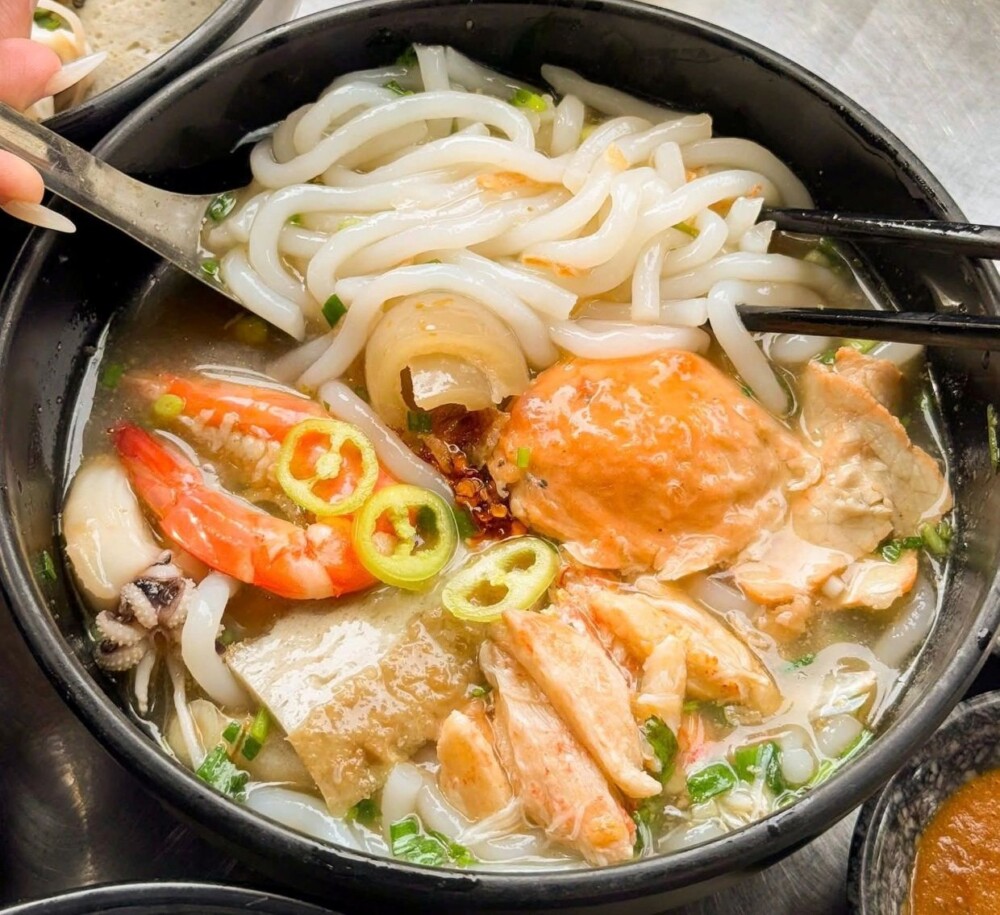 Ăn Gì Ở Vũng Tàu? Top 10 Món Đặc Sản Phải Thử Ít Nhất Một Lần