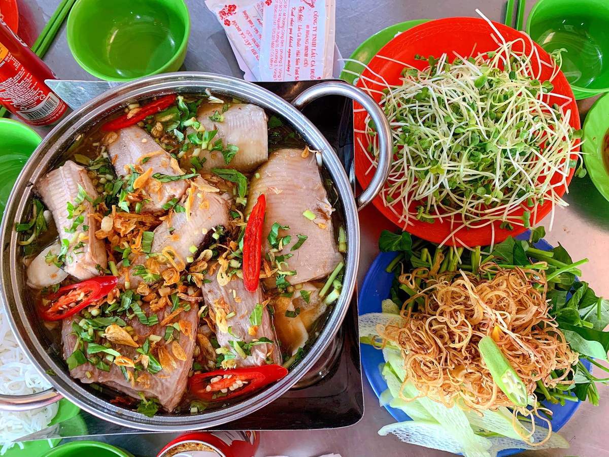 Ăn Gì Ở Vũng Tàu? Top 10 Món Đặc Sản Phải Thử Ít Nhất Một Lần